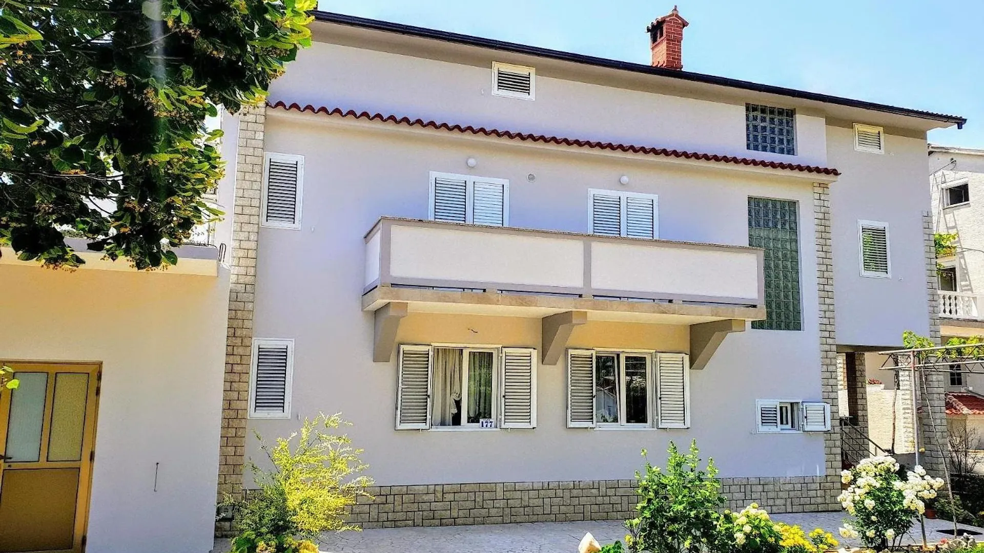 Ferienwohnung Mit Terrasse Fuer 9 Personen Palit 0*,  Croatia