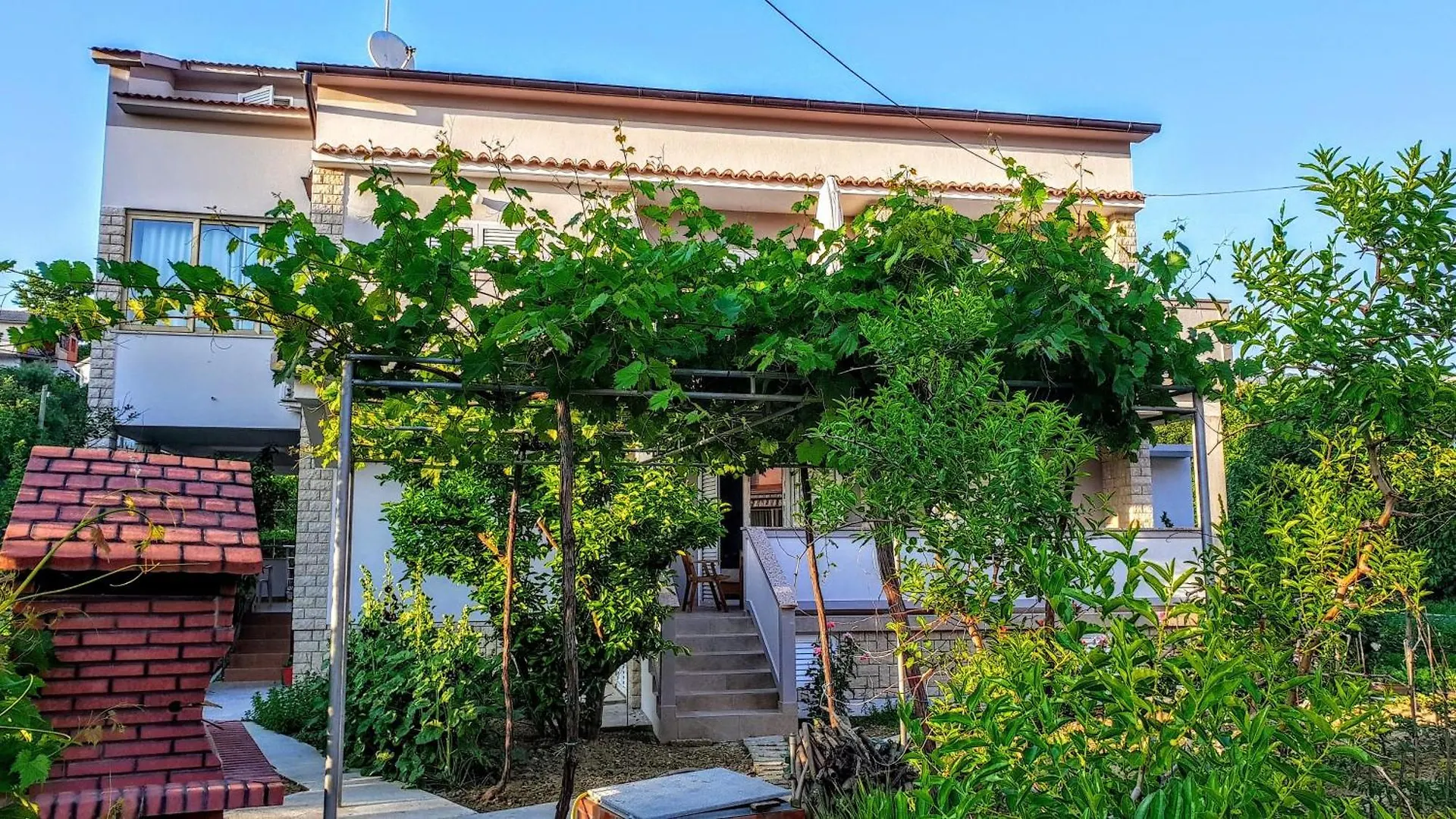 Ferienwohnung Mit Terrasse Fuer 9 Personen Palit Croatia