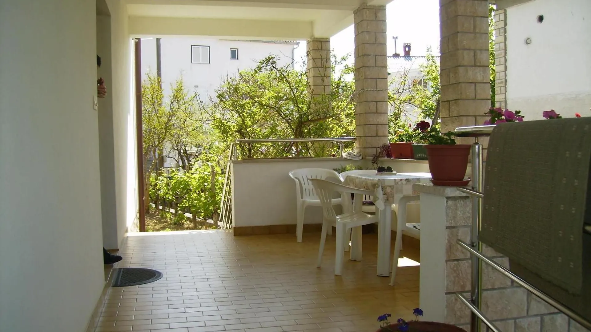 Ferienwohnung Mit Terrasse Fuer 9 Personen Palit 0*,  Croatia